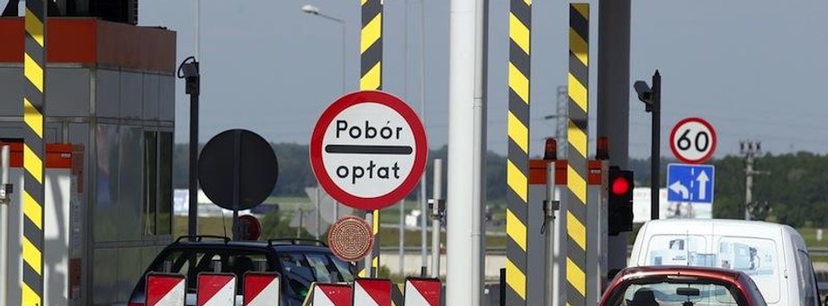 Zaledwie połowa opłat i podatków zebranych od kierowców trafia na drogi