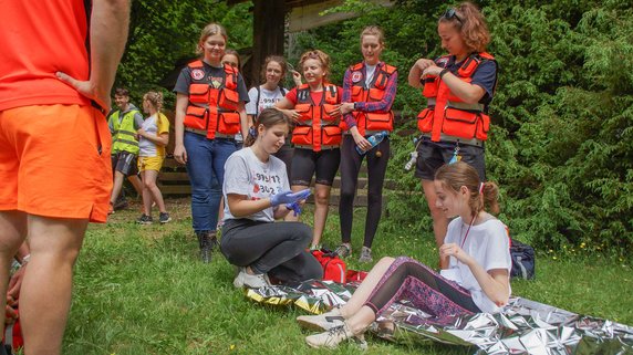 Po nauce zdalnej przyszedł czas na I Mistrzostwa Powiatu Drawskiego w Nordic Walking dla uczniów