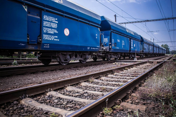 PKP Cargo - pociąg złozony z węglarek