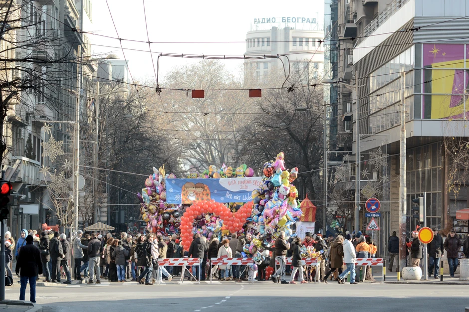 Srce od balona na ulazu u Svetogorsku ulicu