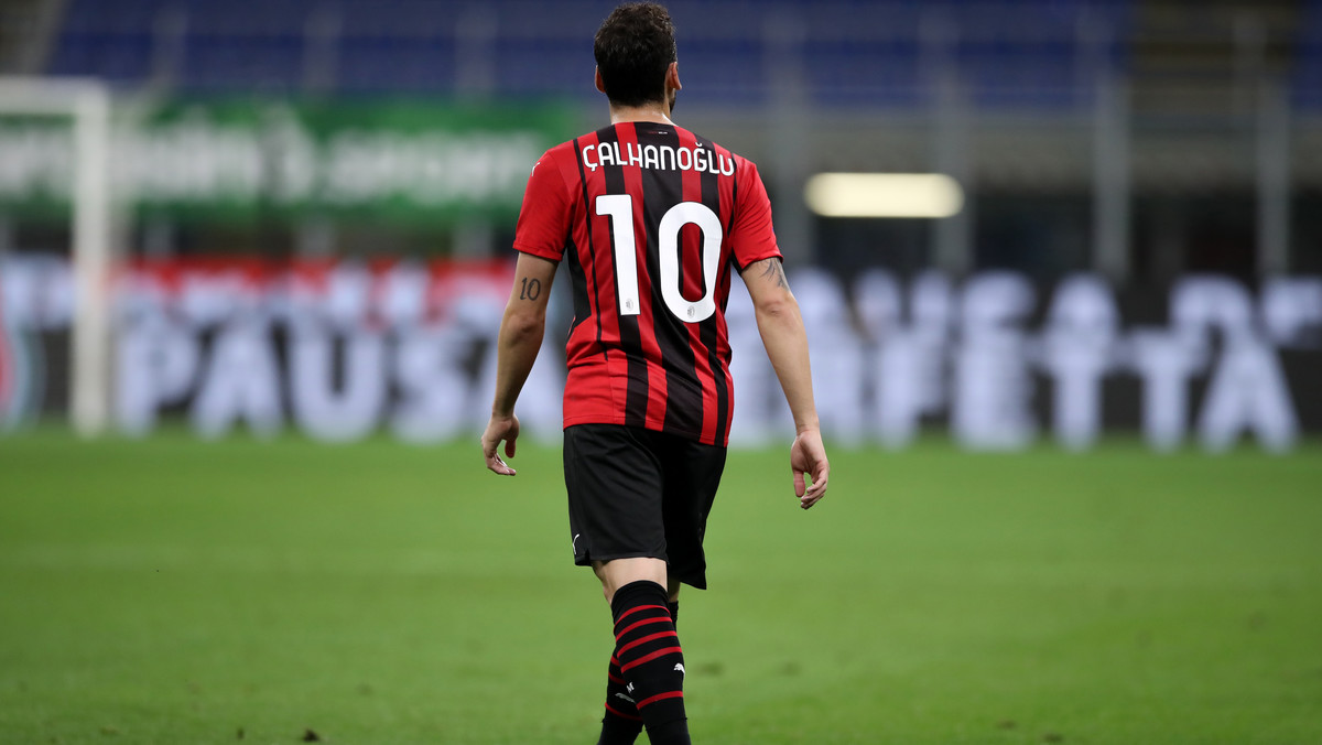 Transfery: Hakan Calhanoglu w Interze. Zastąpi Christiana Eriksena