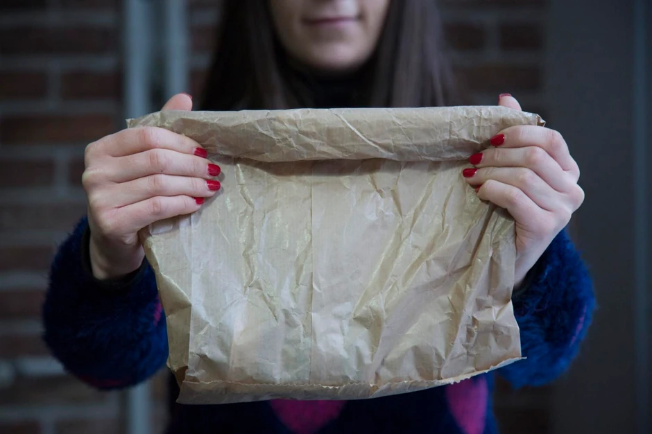 U pekari u kojoj smo ranije dobijali plastične kese, danas su nam pecivo zapakovali u papirnu kesu