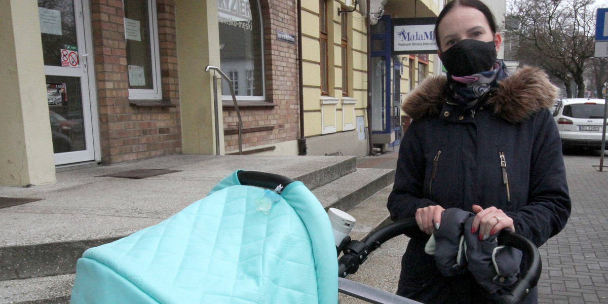 Zasiłki macierzyńskie nie powinny być zmniejszane – mówi pani Aleksandra z Kołobrzegu. 