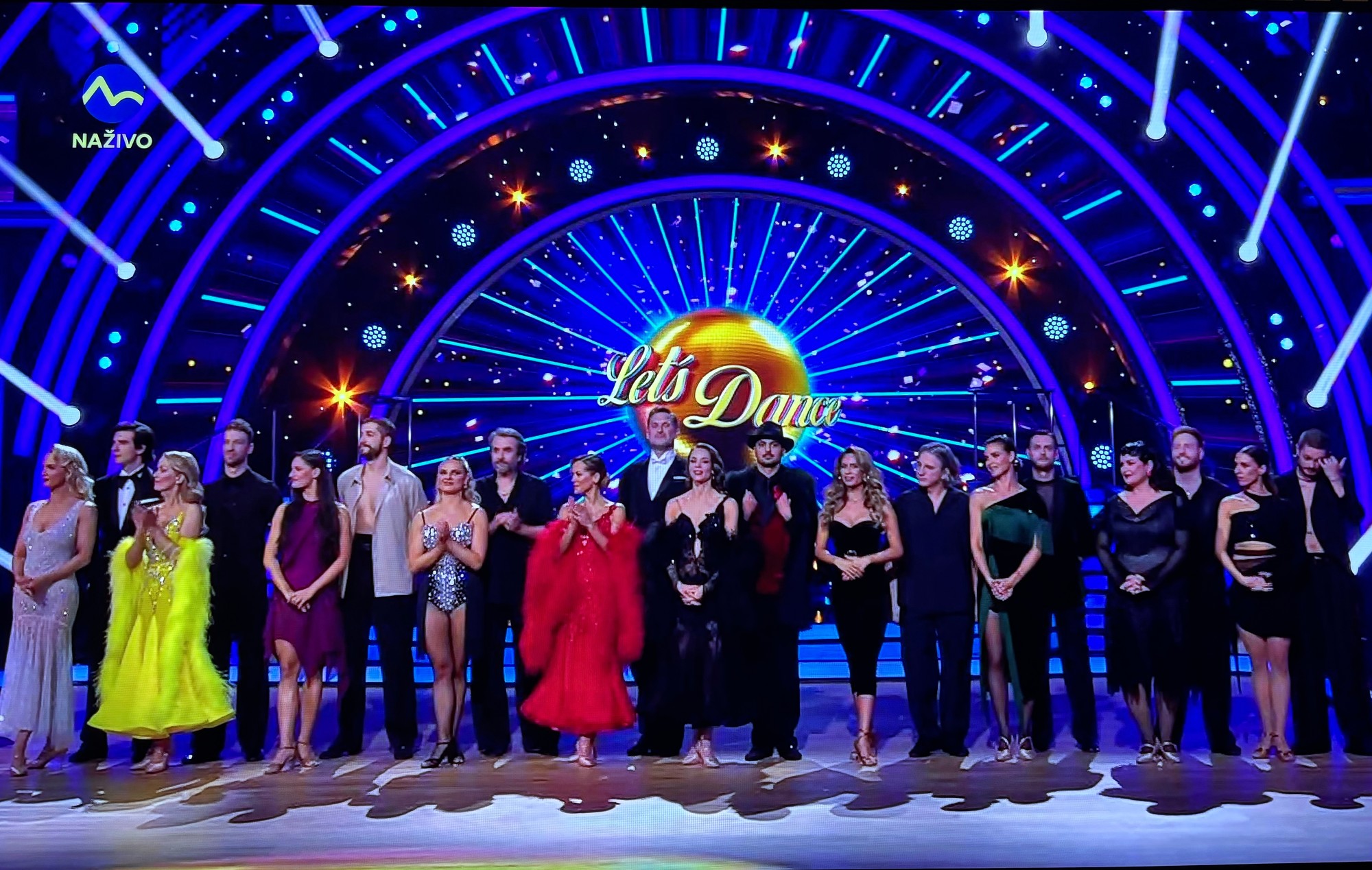 Tanečnú šou Let's Dance opúšta pár, ktorý si získal srdcia divákov.