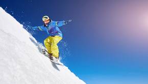Beliebte Snowboardjacken für Herren im Vergleich