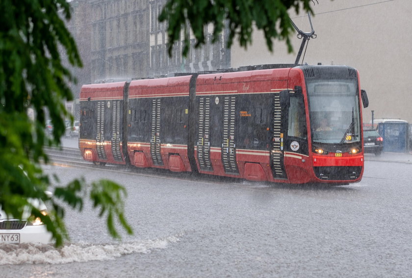 Prognoza pogody. Ulewy na Śląsku. Ostrzeżenia IMGW dla całego kraju