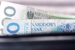 Ile tak naprawdę zarabiają pracownicy samorządowi? Ich pensje mogą zaskoczyć
