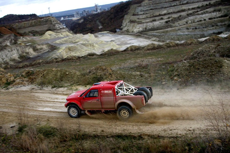 Rajd Dakar 2010: Overdrive - Hołek odebrał Nissana (fotogaleria)