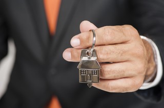 Hipoteka jest ciężarem, może wyeliminować podatek od darowizn