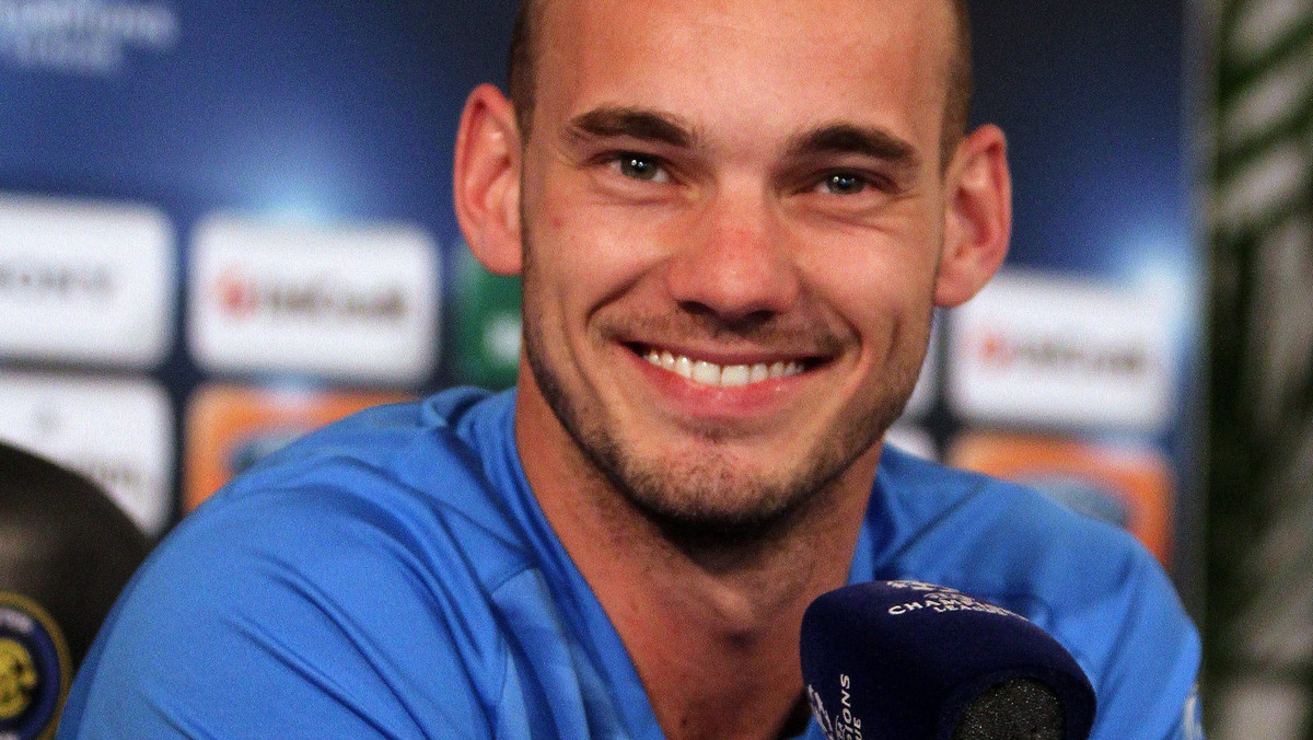 Wesley Sneijder wyznał, że chce wygrać Ligę Mistrzów na Estadio Santiago Bernabeu w Madrycie. Dla piłkarza Interu zwycięstwo na stadionie Realu smakowałoby tym bardziej, że w lecie odszedł z "Królewskich", gdyż nie było dla niego miejsca w składzie drużyny.