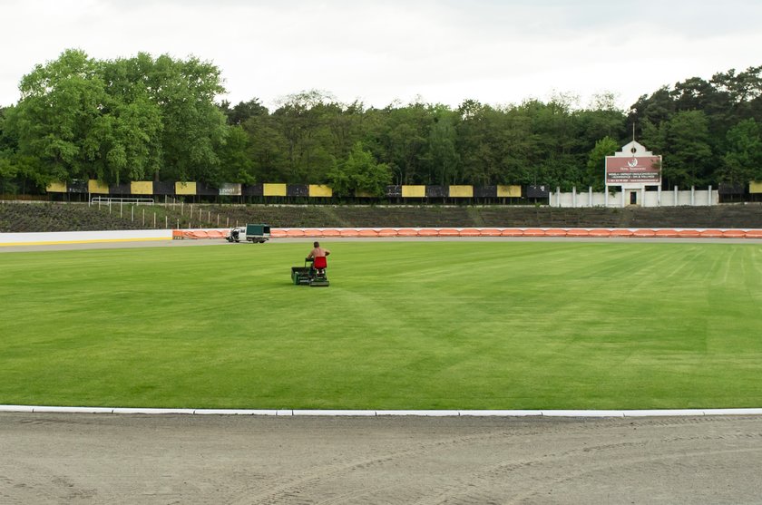 Wkrótce ruszy remont trybun stadionu na poznańskim Gołęcinie