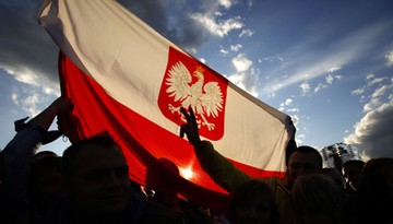 Wyspiański się nie mylił. Polskie elity dalej pouczają lud