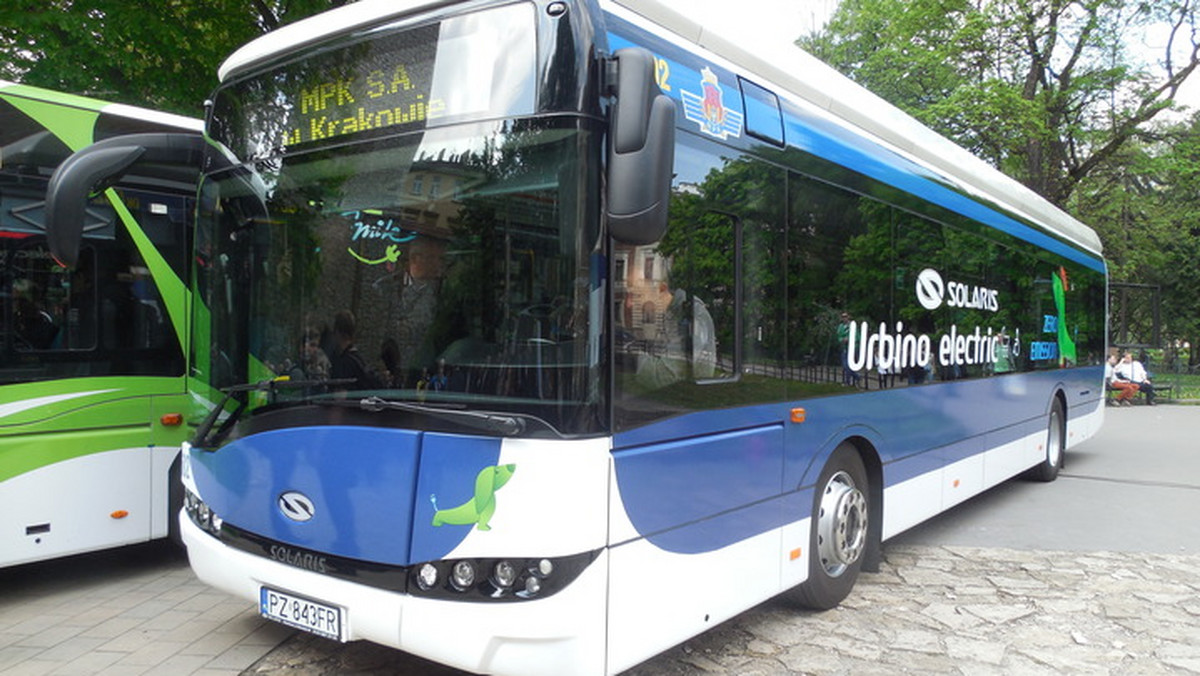 Pod koniec czerwca na ulicach Krakowa pojawi się kolejny autobus elektryczny – dowiedział się reporter KRK FM. Będzie to Skoda Perun, zbudowana na bazie polskiego autobusu Solaris Urbino. Elektrobus będzie testowany na linii nr 154 w ramach specjalnego projektu krakowskiego MPK.