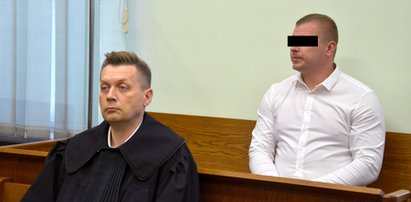 Sprawa strasznej śmierci Sławka. Co wydarzyło się pod garażami? Podważono kontrowersyjny wyrok, w którym sąd dopatrzył się jedynie uderzenia "z główki"...