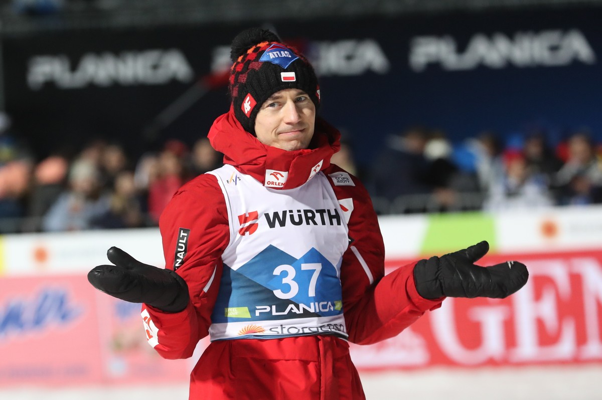Planica, Słowenia, 03.03.2023. Mistrzostwa świata w narciarstwie klasycznym Planica 2023. Polak Kamil Stoch zajął czwarte miejsce w konkursie skoków na skoczni HS 138, 3 bm. (js) PAP/Grzegorz Momot