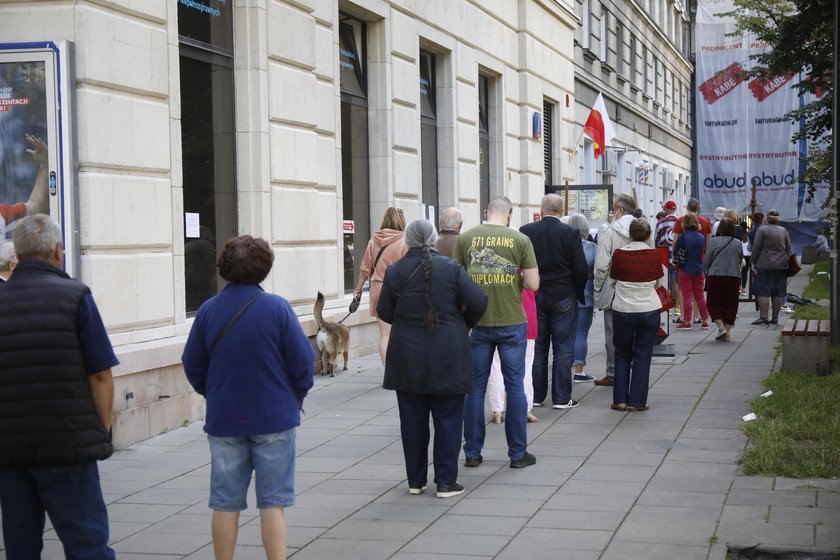 Nokaut Trzaskowskiego!