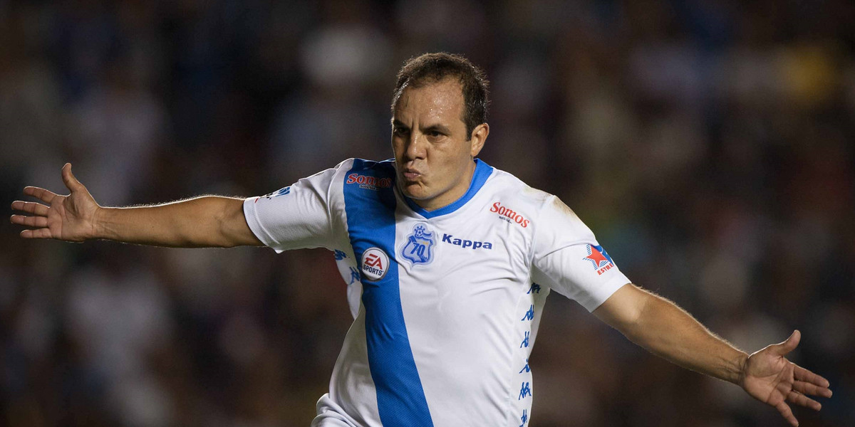 Cuauhtemoc Blanco, ma 41 lat i wciąż zachwyca na piłkarskiej murawie.