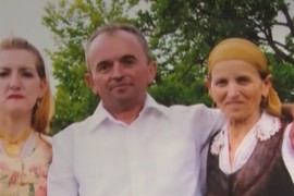 Krsti Simiću je Albanka rodila 4 sina, zbog njega je PROMENILA VERU I UDALA SE U CRKVI: Osuđivali ga što nije oženio Srpkinju, a SVEKRVA RADMILA joj odmah uradila OVO