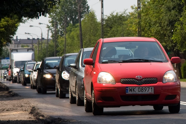 W korkach auta emitują najwięcej szkodliwych związków