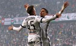 Legia dopadła Lechię na finiszu fazy zasadniczej. W grupie mistrzowskiej zabraknie Wisły Kraków