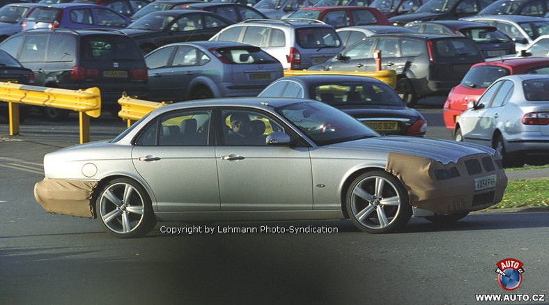 Zdjęcia szpiegowskie: odmłodzony Jaguar XJ w Genewie