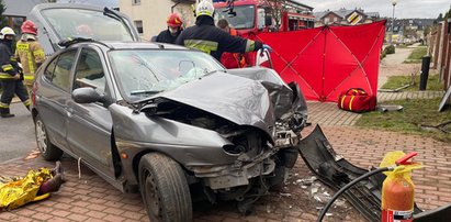 Tragedia w Wejherowie. Staruszkowie uderzyli w ogrodzenie, nie żyją!