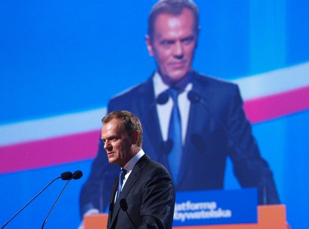 Tusk "mówi Gowinem"? Gowin chce debaty z szefem PO