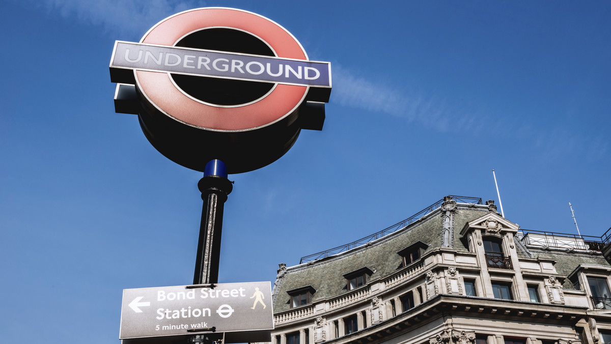 Burmistrz Londynu Boris Johnson ujawnia nowe opłaty za przejazd, które będą obowiązywać w Londynie od nowego roku. Stawka za przejazd transportem publicznym wzrośnie o 1 proc. w 2016 roku – informuje Telegraph, powołując się na burmistrza Londynu.