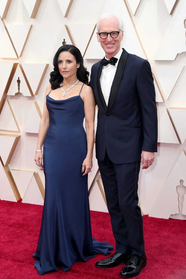 Julia Louis-Dreyfus i  Brad Hall