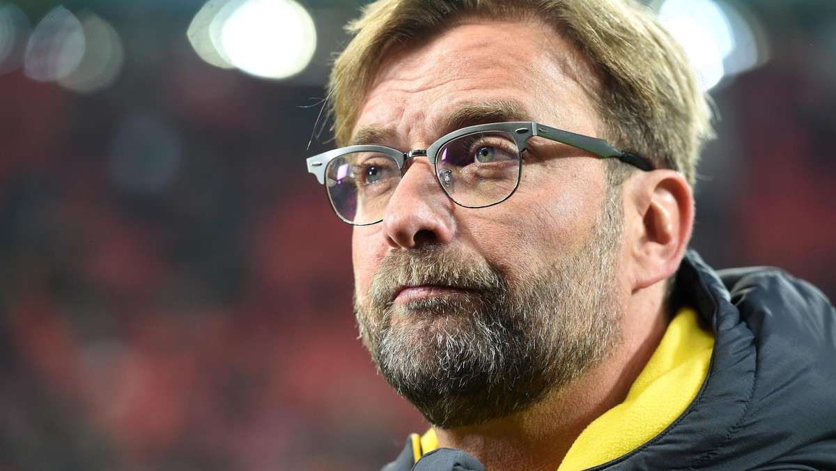 Juergen Klopp ma w tym sezonie utrzymać Borussię Dortmund w Bundeslidze. Po wykonaniu zadania latem może odejść do Liverpool FC. Kandydat do jego zastąpienia jest sensacyjny.