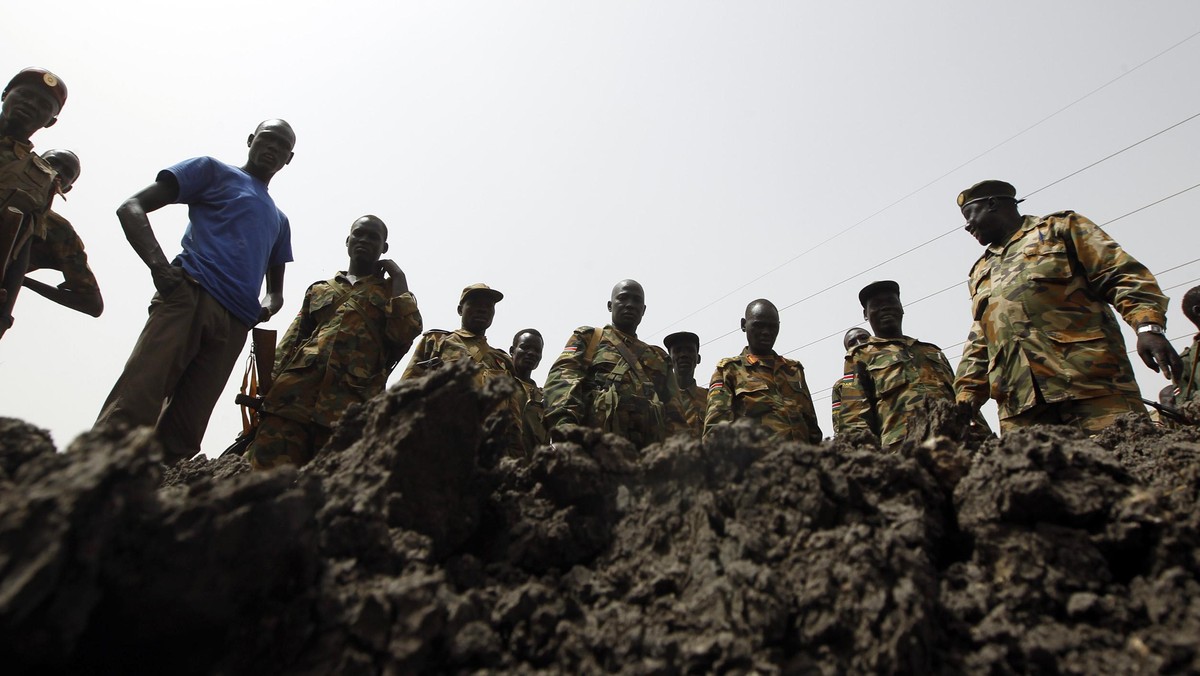 Blisko pół miliona Południowych Sudańczyków, którzy utknęli na terytorium Sudanu po secesji Południa i nie mogą wyjechać do ojczyzny, obawia się prześladowań, ponieważ rząd w Chartumie podburza społeczeństwo w swym kraju do aktów nienawiści.