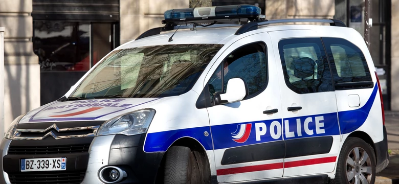 Francja: oficer wywiadu zastrzelony na parkingu