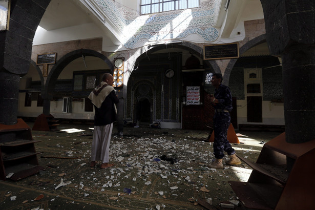 Zamach na meczet w Jemenie