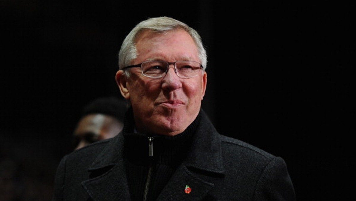 71-letni trener Manchesteru United sir Alex Ferguson wyznał, że niebawem sam będzie... wykonywał rzuty karne. Zapowiedział też swym piłkarzom, że w tym sezonie muszą strzelić 100 bramek.