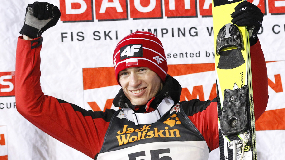 Kamil Stoch po raz piąty w karierze wygrał zawody Pucharu Świata w skokach narciarskich. Polak triumfował w Predazzo, na obiekcie, na którym za rok odbędą się mistrzostwa świata.