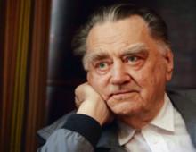 Jan Olszewski adwokat, obrońca w procesach politycznych od lat 60., działacz opozycji, premier rządu w latach 1991–1992