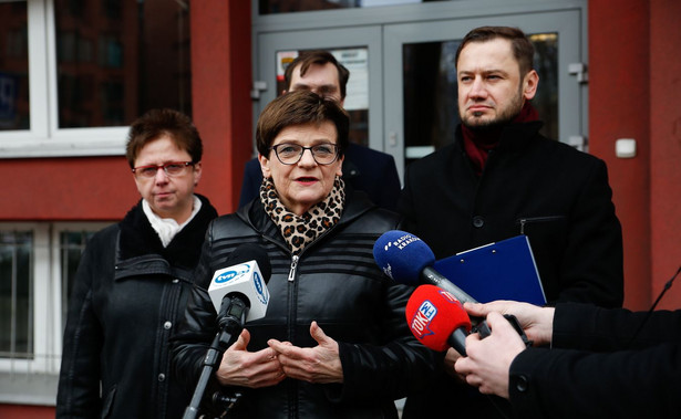 Konferencja prasowa w sprawie zawieszenia dyrektor LO w Krakowie