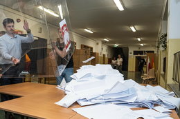 Wyniki wyborów. Polityk KO wziął piątą kadencję na ścianie wschodniej