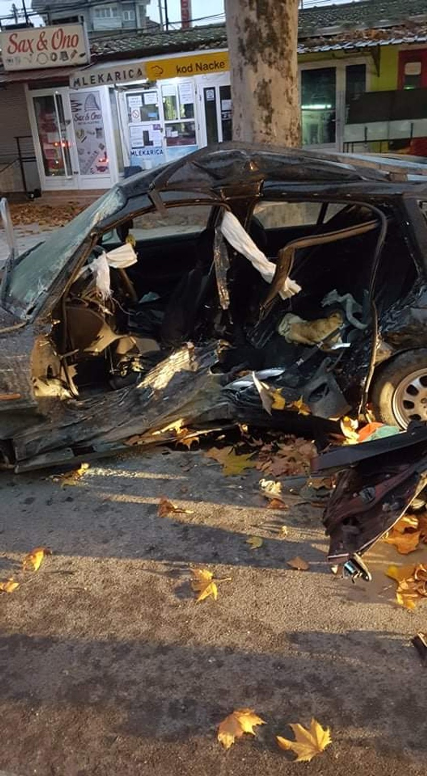 Automobil u kojem se nalazila Jovana posle nesreće