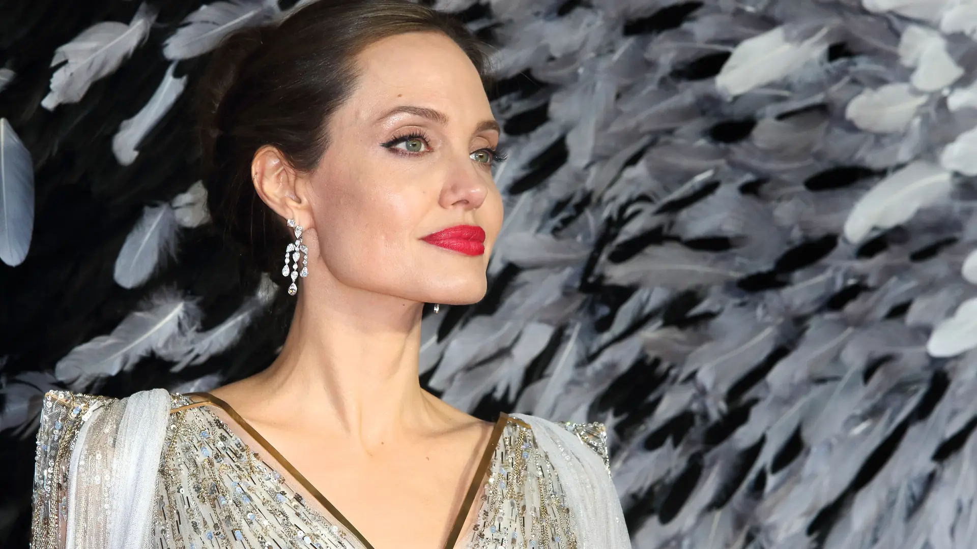 Angelina Jolie w wyjątkowej kreacji. Wygląda jak księżniczka