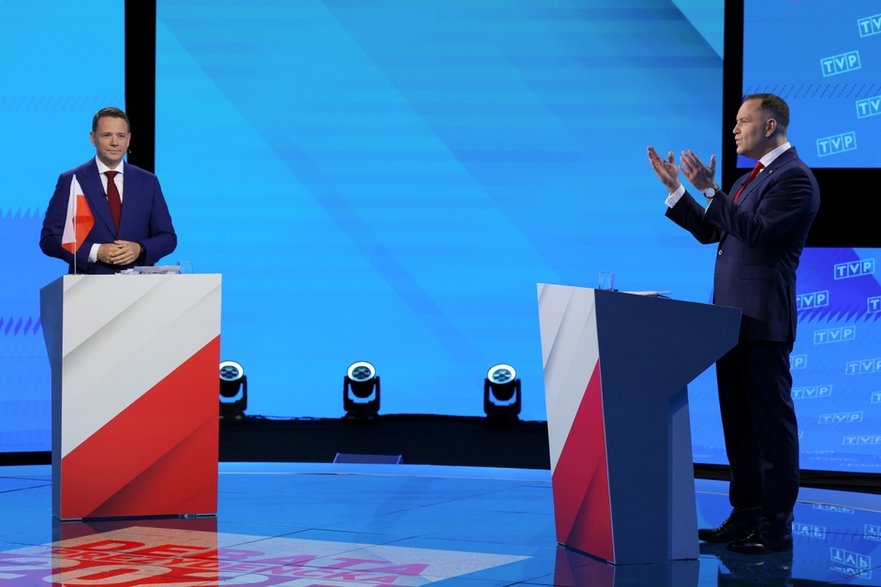 Karol Nawrocki i Rafał Trzaskowski na debacie przed II turą wyborów prezydenta RP
