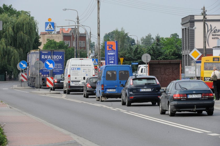 Korek na rogatkach Wrocławia