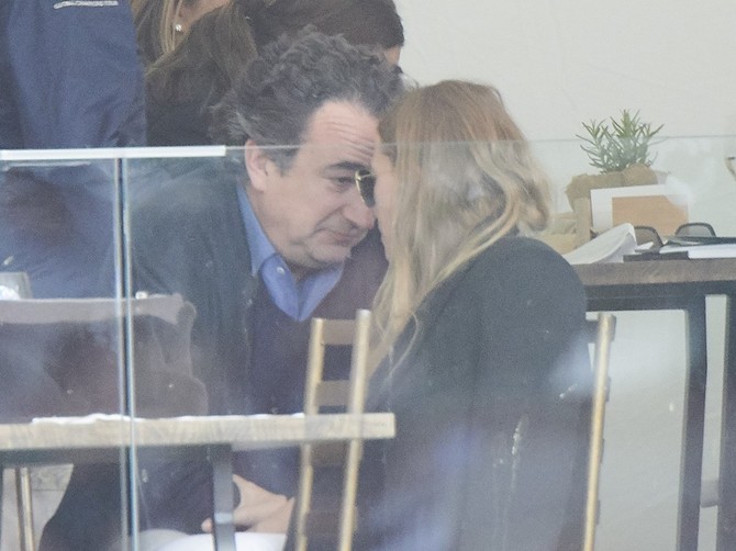 Meri-Kejt Olsen i Oliver Sarkozi 
