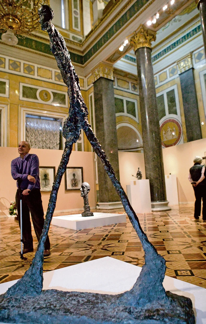 Do pre nekoliko dana titulu najskupljeg evropskog dela prodatog na aukciji nosila je skulptura švajcarskog umetnika Alberta Đakometija “Čovek koji hoda” (1961)