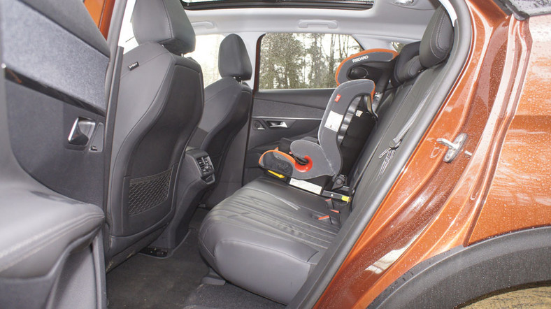 Peugeot 3008 już w standardzie ma klimatyzację, i-cockpit i elektrycznie sterowane szyby