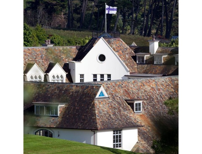 Kim Dotcom stara się o uwolnienie, argumentując, że ma ciężarną żonę i dzieci, w związku z tym nie będzie próbował uciekać; na zdjęciu: jego posiadłość w Nowej Zelandii