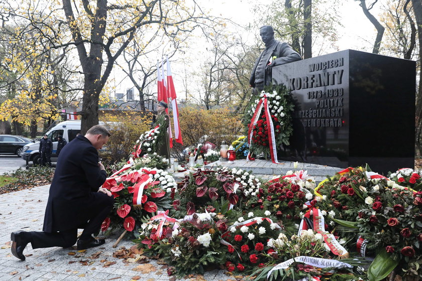 Andrzej Duda złożył kwiaty przed pomnikiem Wojciecha Korfantego