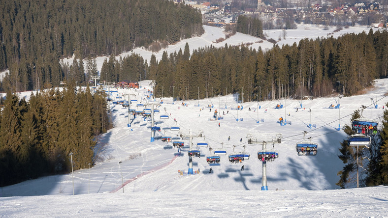 Ośrodek Narciarski Kotelnica Białczańska w sobotę 12 grudnia 2015 r. rozpoczyna sezon narciarski 2015/2016.
