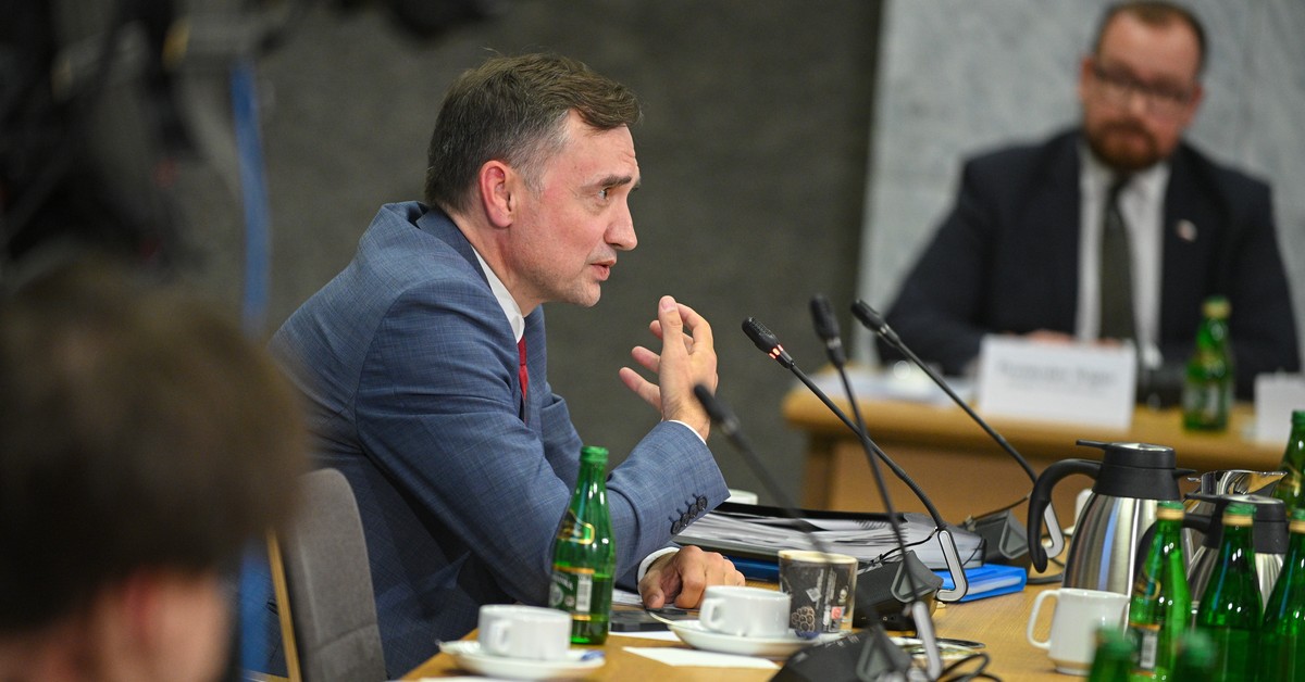 Ziobro stanął przed komisją. "To ja zainicjowałem zakup Pegasusa"