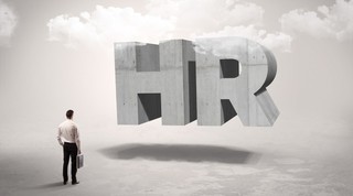 Zmowy kadrowe coraz droższe – firmy płacą za układy pracowników z działów HR